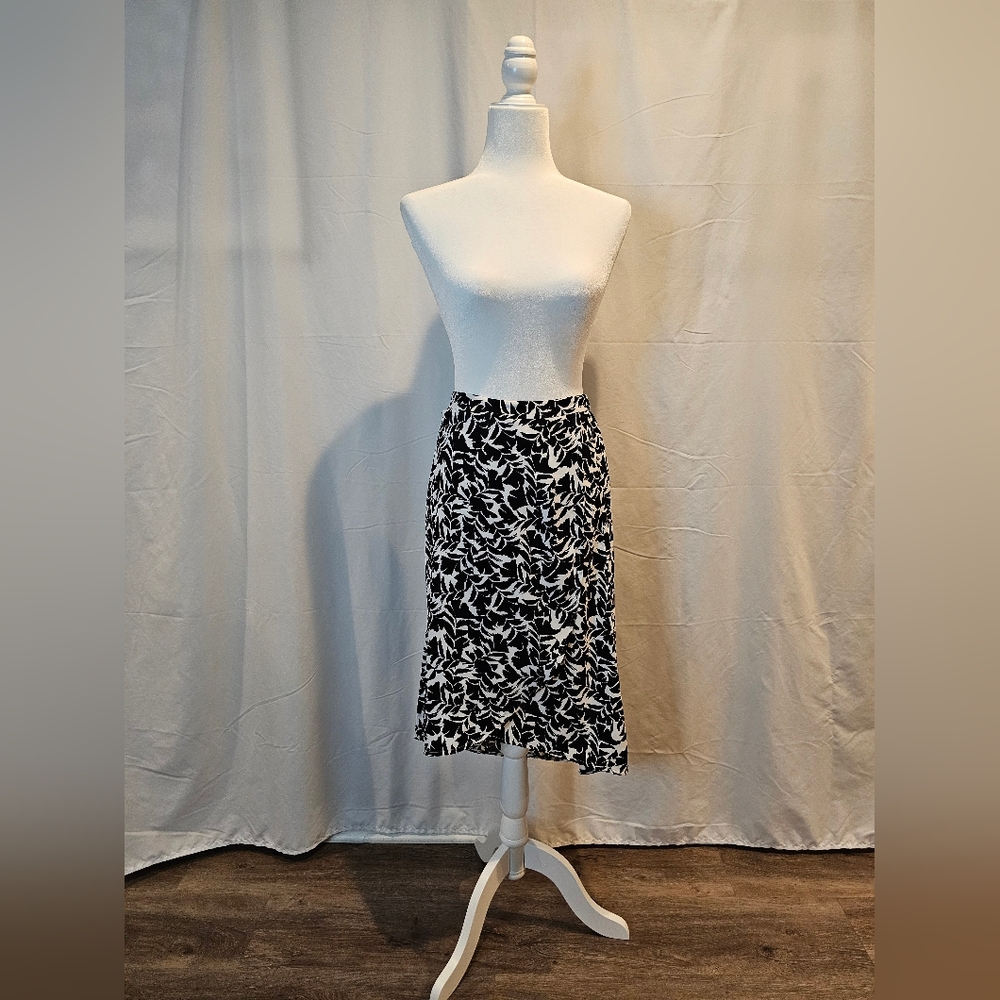 J. Crew Black and White Patterned Skirt Size S